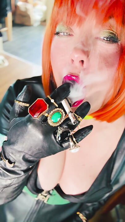 Who Doesn't Love This British Tart Smoking For You In Leather Gloves & Rings! Tina Snua Smoker