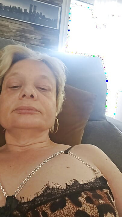 POV pada vagina dan pantat MILF slutty saya
