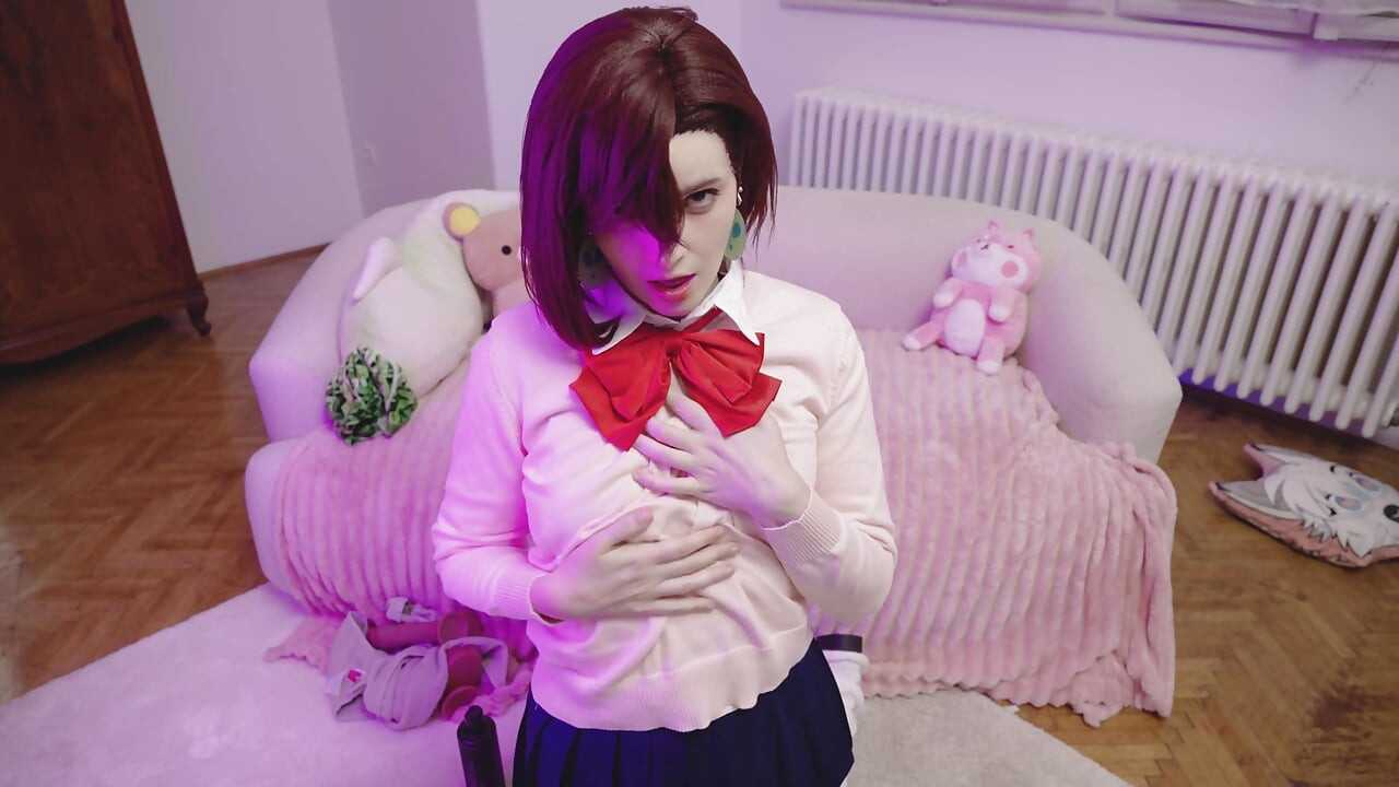 Dandadan Momo Ayase zerżnięta przez penisa ducha