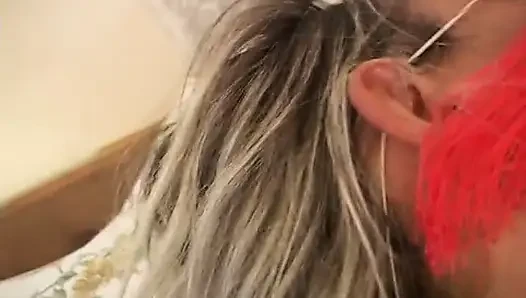 Italian amateur chick in mask get fucked