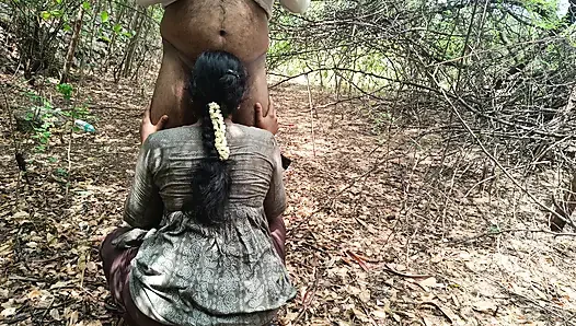 Housewife outdoor sucking cock
