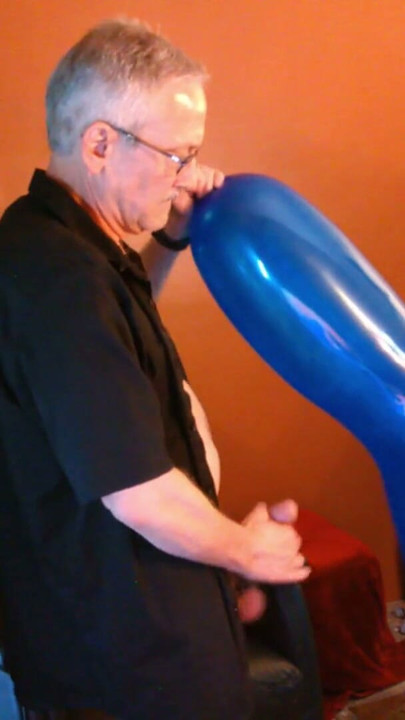 109) Longneck Balon pervers de tati balloonbanger | Clip 2