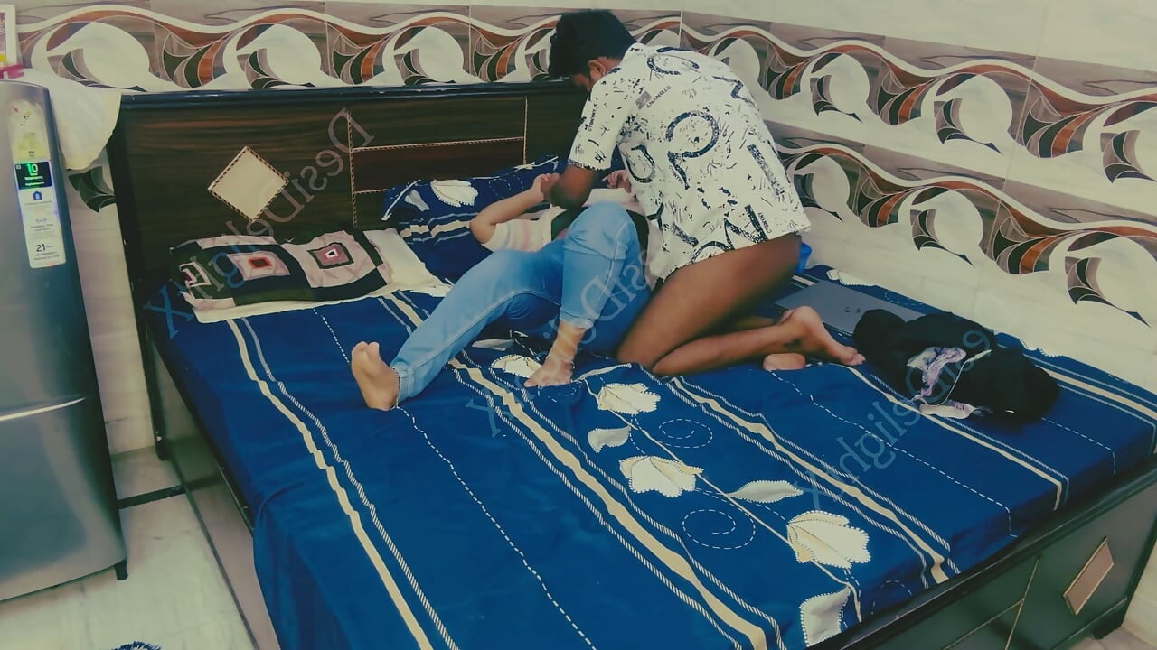 Desi Indian Bhabhi Hardcore Sex at Home Full Night Chudai