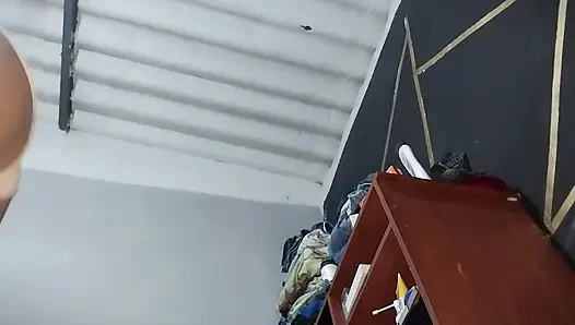 I spy on my stepmother's ass under the bed while she is changing