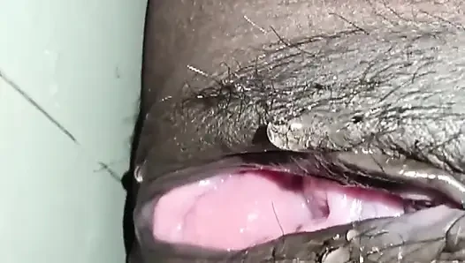 Desi Tamil Divorce MILF Pissing