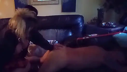 Wem gehört dieser arsch.... schmerzhaftes grobes verbales pegging