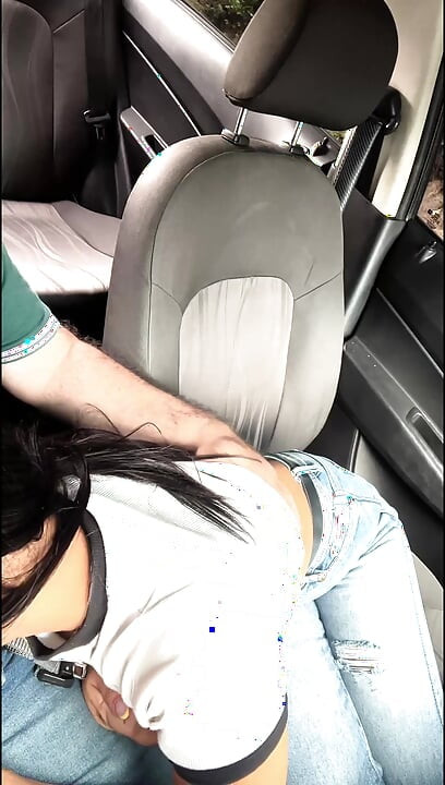 Смуча хуя на шофьора на UBER