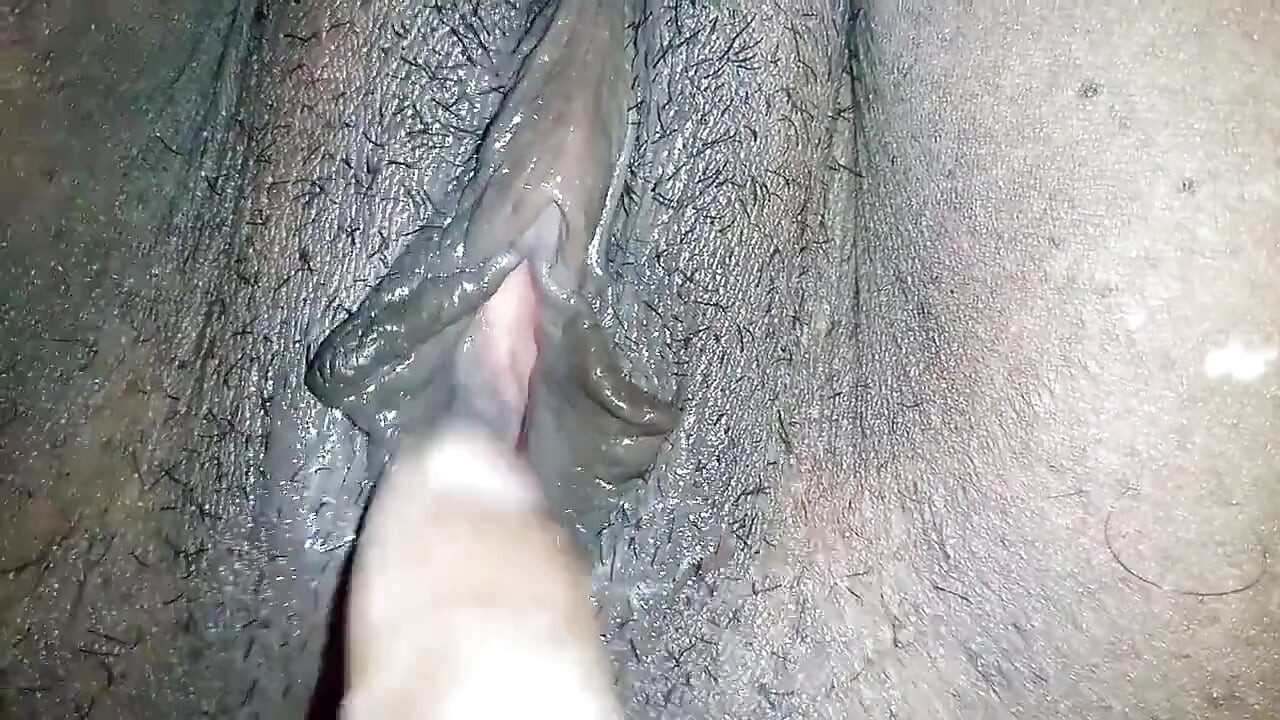 Boy finguring the Pussy Actress musterbation in Night after shooting with big boobs and wet pussy