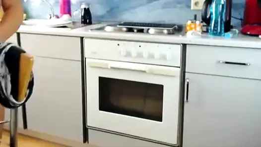 Teen Sexydea Fingering Herself on Live Webcam