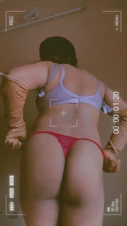 Mona Bottom crossdresser Cu