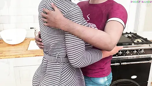 L7team tarafından Sunville'li orta yaşlı seksi kadınlar - üniversiteden neredeyse okuldan kovuluyor, üvey kız Daisy onu nasıl neşelendireceklerini biliyor 70