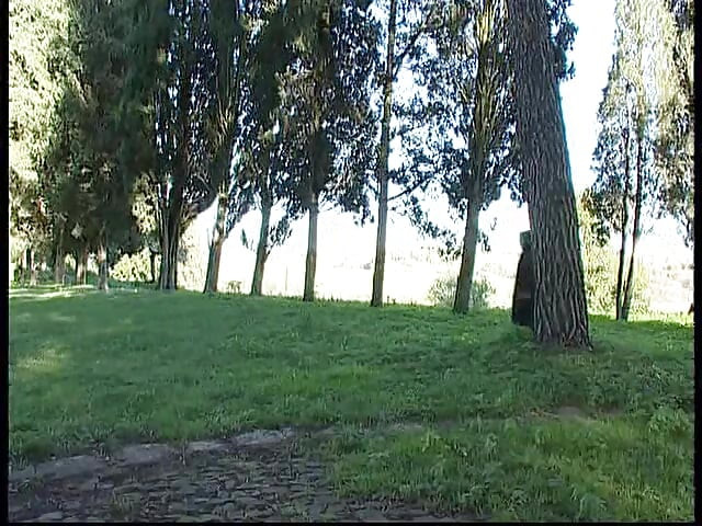 Des nonnes honteuses se font baiser dans un trio