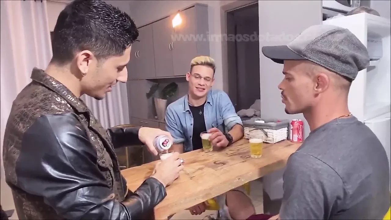 IRMAOS DE PROFISSAO