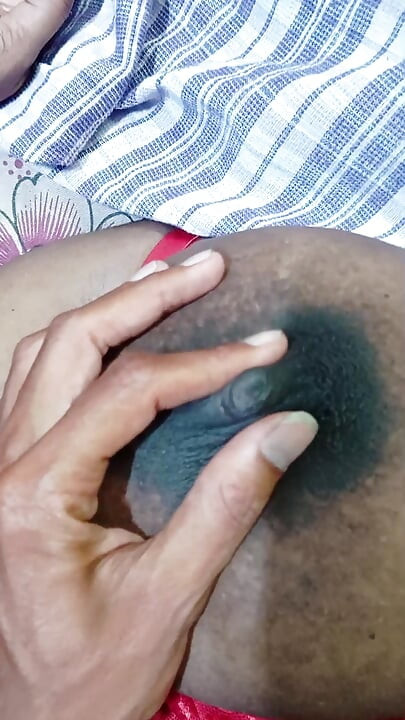 Dicke titten, indische tante, sexy titten und dicker arsch zeigen