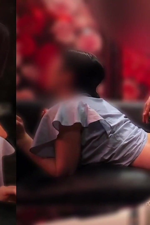 【having Sex with My Close Female Friend at Karaoke】