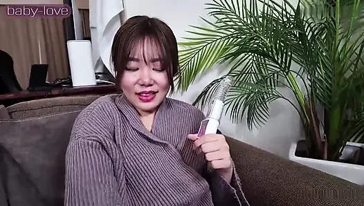 Cewek cantik hawaii dengan kulit kecokelatan ini mencoba pertama kalinya, tubuh berciuman berjemur gemetar saat kontolnya sampai crot di dalam