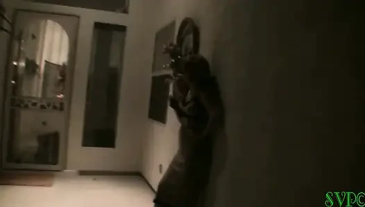 Genç erkek avcısı üvey annemin tekrar iyi hissetmelerini sağlıyorum