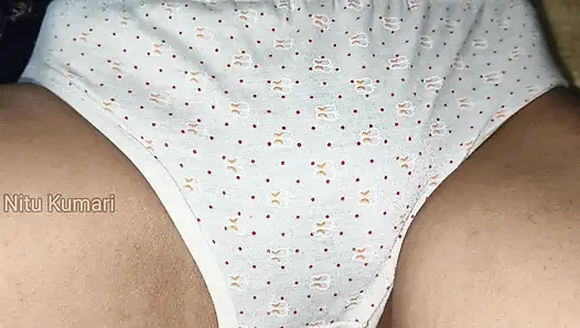 Wife ki desi chudai kiya boli andar aur dalona