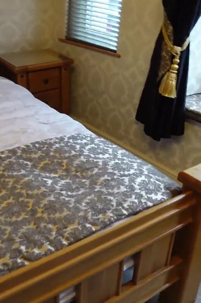 Cute Goth Welsh Girl Auditions