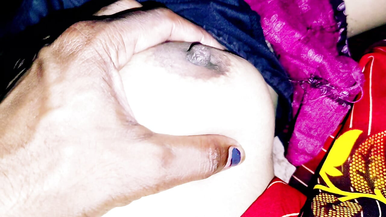 Desi hot bhabhi ko jamkar choda, choot se pani nikal diya