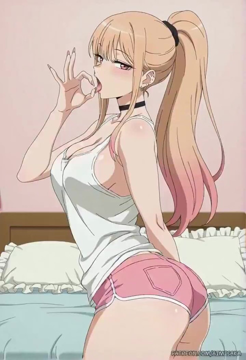 ANIME WITH A HOT GIRL SHAKING HER JUICY ASS