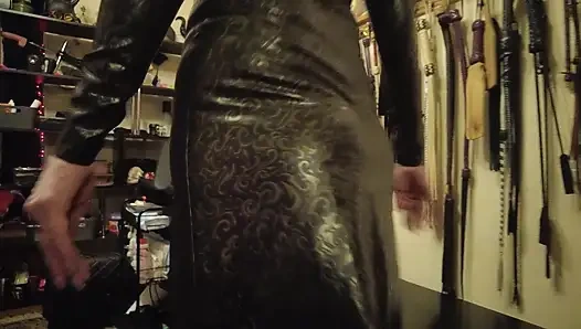 Dominatrix Eva Latex Femdom BDSM Mistress Fetish Dress High Heels Big Ass MILF Hot Rubber