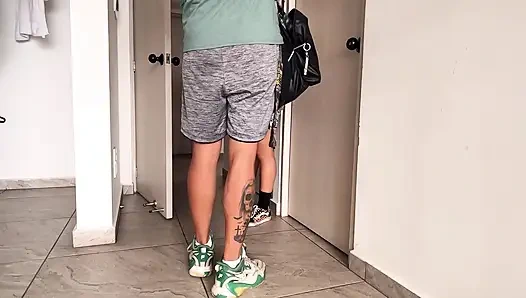 Private Session on the Office Sofa: Eating pussy, Blowjob and Creamy Finish with LunaBigBooty