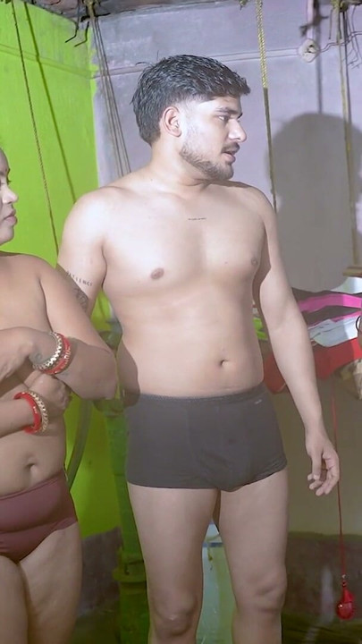 Indian EMI Agent Ne EMI Ke Badale Maa Aur Beti Ko Ek Sath Pela Ghar ke Bahar ( Hindi Audio ) | Clip 1