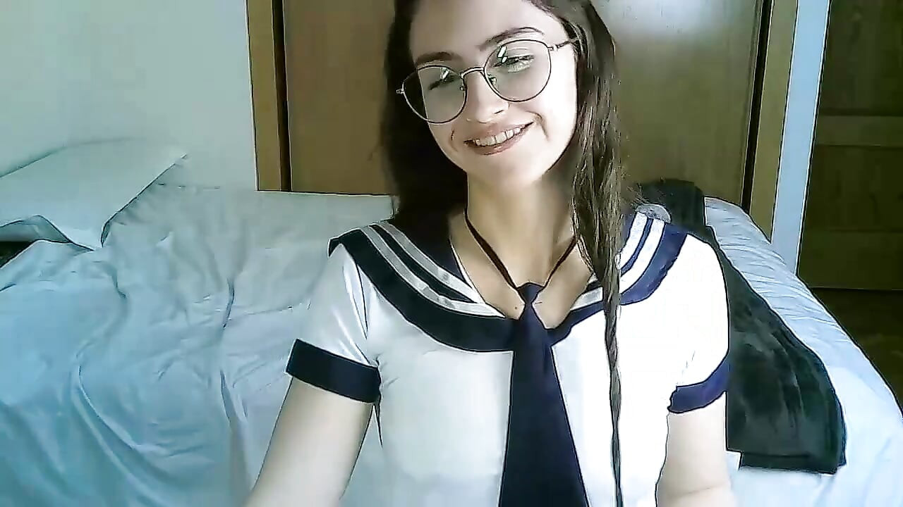 女子高生がオナニーするアナル崇拝、しゃぶり、ペニスに乗る