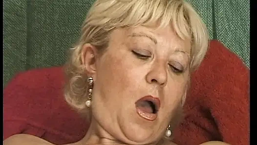 Mature Blonde MILF Fingers Hairy Pussy Creampie