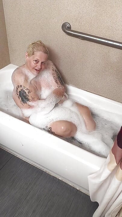 Naughty Bubbler Getting Soapy Masterbating in the Tub Her Pussy She Rubs