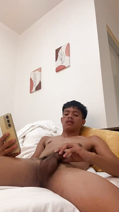 Filipino Twink Gets Hard, Jerking off to Explosive Cumshot