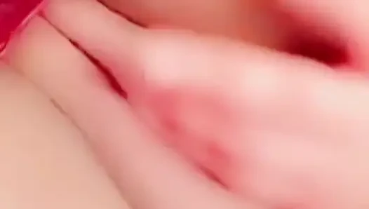Who Wants to Lick M'y Pussy
