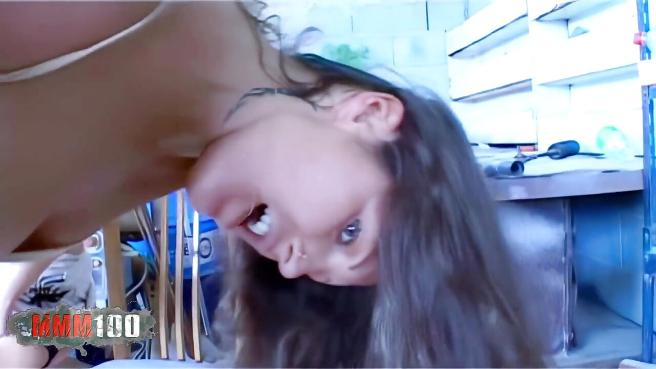 Chloe-delaure Chloe Delaure e Vayana recebem sua bunda devastada em uma oficina