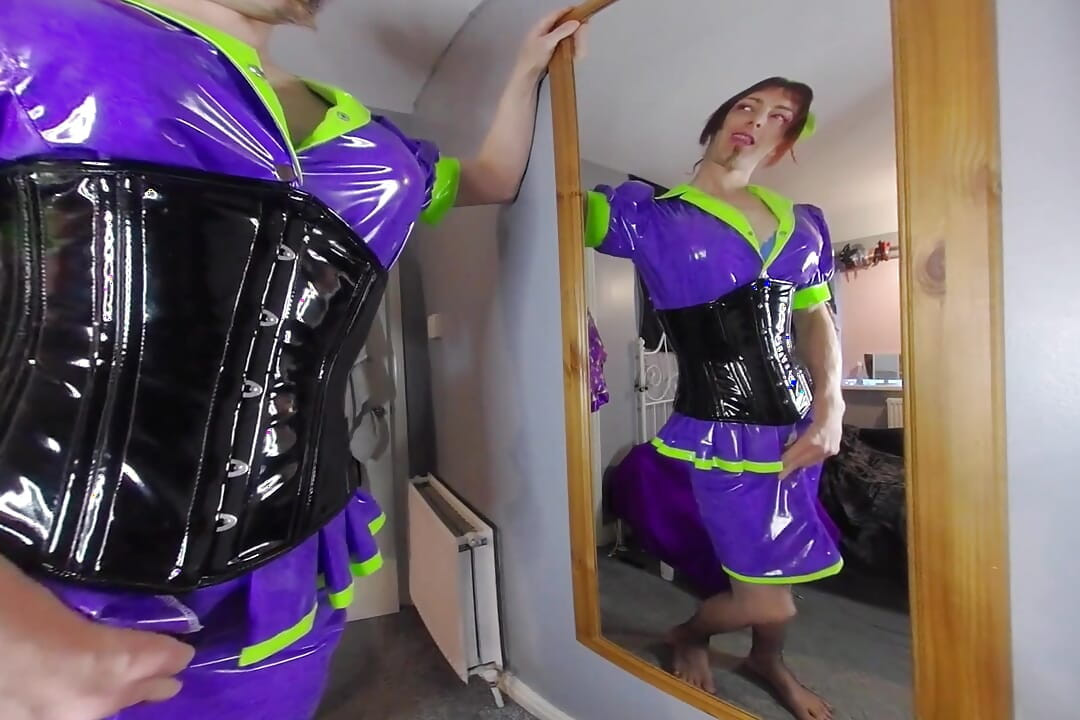 Jasmine Dlight - Giấc mơ chuyển giới pvc - con cặc lớn sục cu với bắn tinh trong gương pov