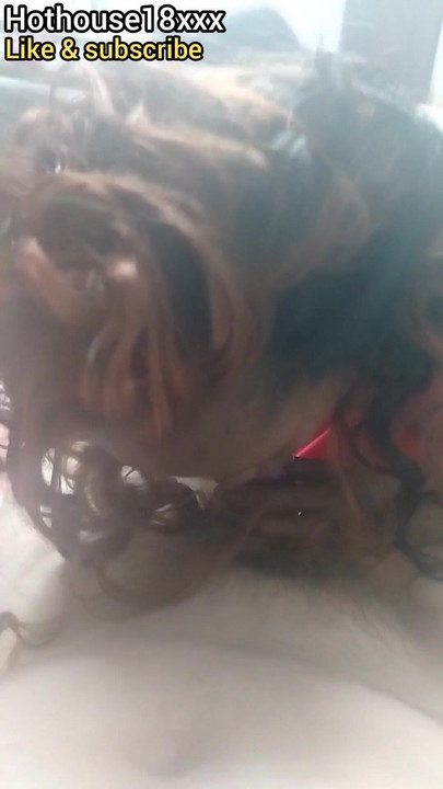 أفضل مص زب للرجل الأبيض من قبل عاهرة سوداء بفستان أحمر | مقطع 1