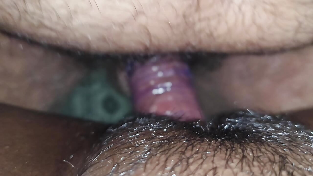 Boyfriend ne Condom Laga Ke Chod Diya