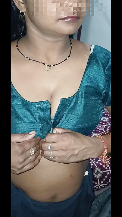 Sex big tits woki bhabhi ko pani magan ke vahne fucked diya