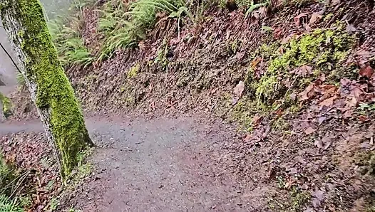 Hike-n-писс в дождливый день