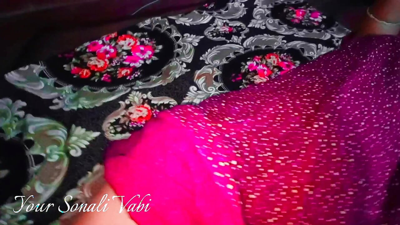 Sonali Vabi și filmare cu romantism cu profesoară de acasă