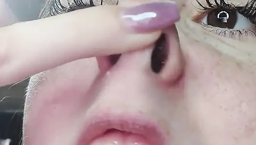 Akmış burun yakın çekim