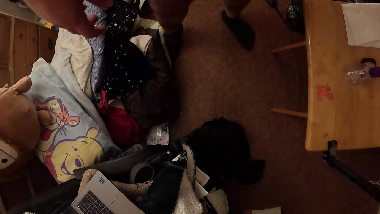 6'4" Tall Guy with Massive Hands Huge Cumshot on Lens in Wife's Family Room
