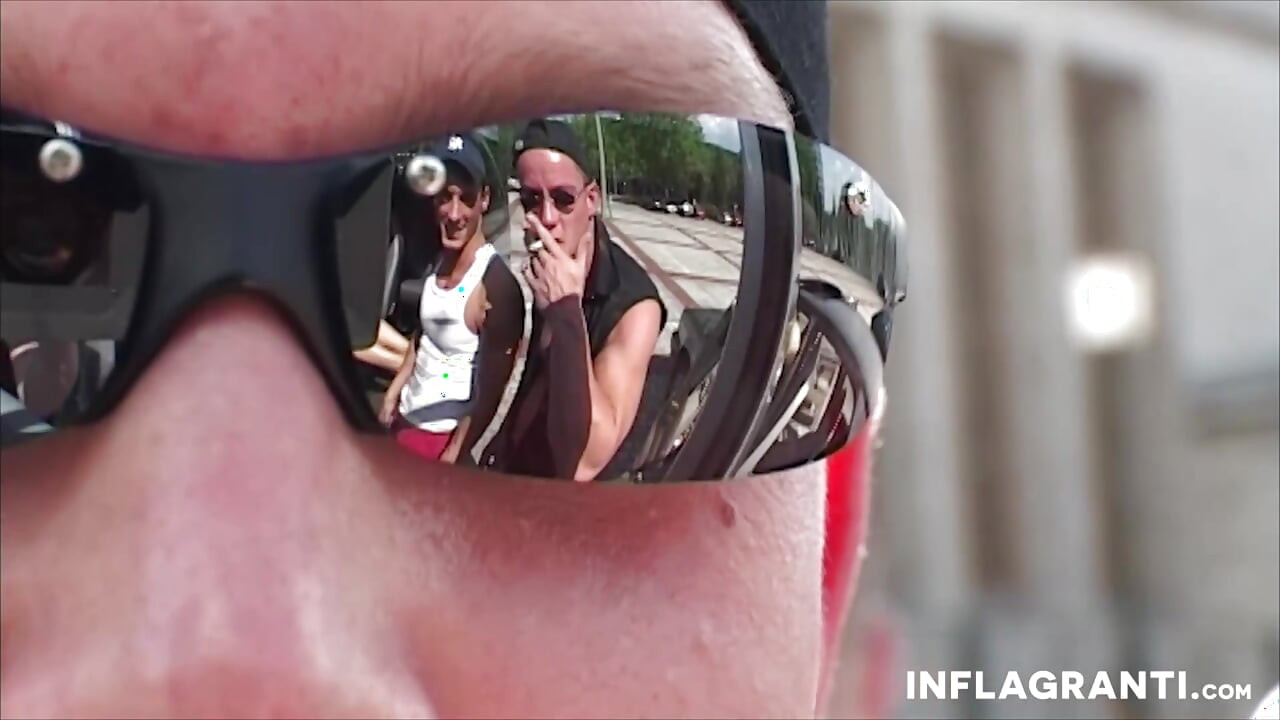 Curve slabe futute în aer liber