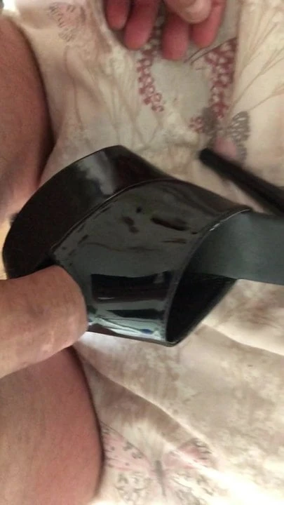 Heelya mules