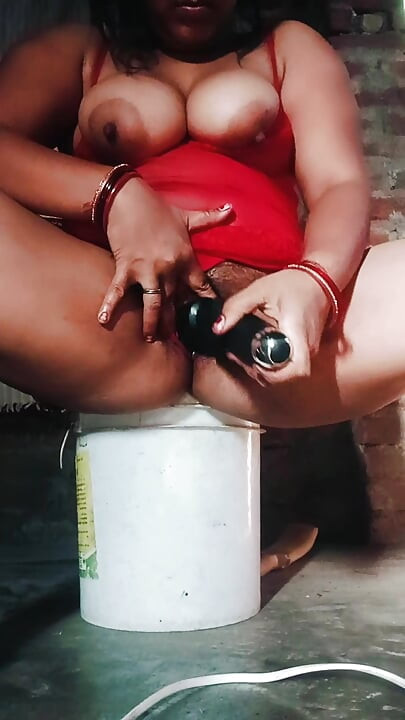 Land ki pyaashi Bur
