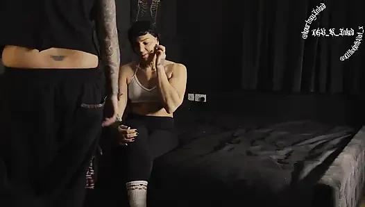 Heiß sinnlich nach dem fitnessstudio-fick