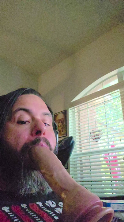 Deepthroating a 9 inch dildo. I try to practice as often as I can to get rid of my gag reflex to be a better cock whore.