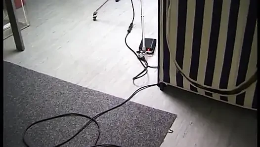 Küçük memeli esmer klasik sürtük zevkli bir sakso çekiyor
