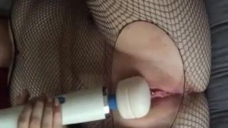 Wife vibrate clit