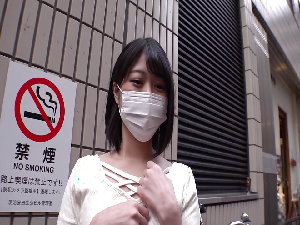 P138G04 Would you like to challenge a masked beauty on the street to a game on the show!? I picked up her and checked her into a hotel! Even the pure beauty is secretly passionate and keeps getting pounded over and over!
